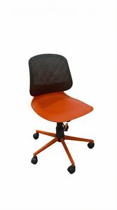 Chaise de bureau moderne en cuir PU, base en acier, roulettes pivotantes, assise ergonomique, accoudoirs réglables en hauteur pour étudiants, personnel et usage de bureau - Product Image 3