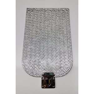 Funda Bolsa Plateada 20x13cm Tela con Acabado Polipiel - Product Image 1