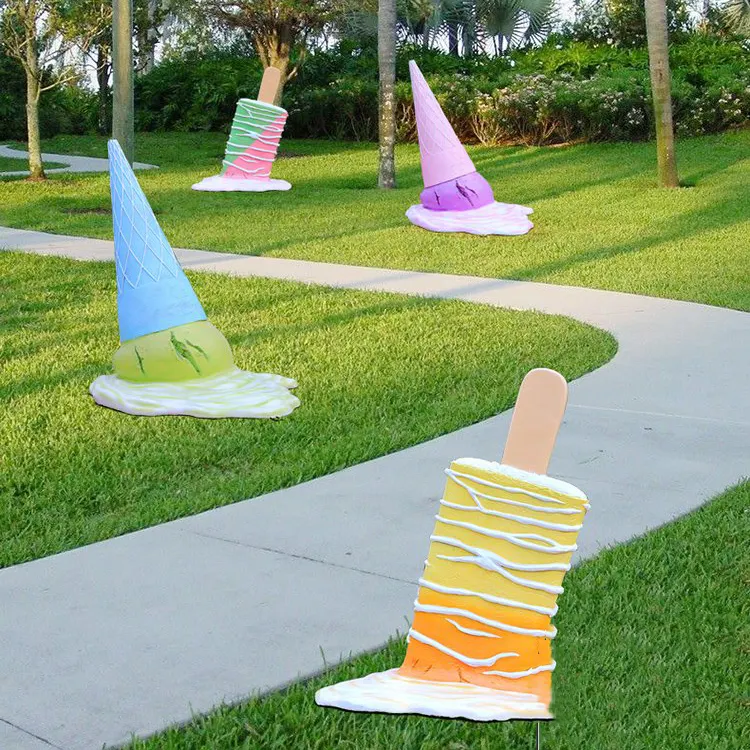 Escultura de fibra de vidrio de dibujos animados, decoración de helados simulada personalizada para jardín, tienda de café
