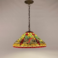 Lustre suspendu en verre Tiffany rouge en forme de libellule, style vintage européen, style campagnard, coloré et teinté