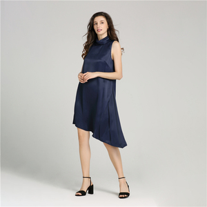 Hot top vente nouveau design de mode marine rayonne satin femmes bureau <span class=keywords><strong>col</strong></span> <span class=keywords><strong>mao</strong></span> diagonale sans manches moyen robe décontractée - Product Image 3