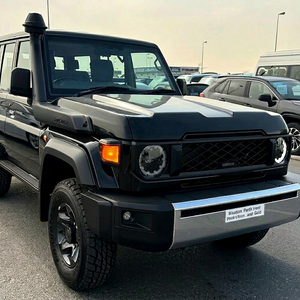 Toyota Land Cruiser LC71 Usado 2024, Techo Rígido, 4.0L Diésel, Automático, 6 Asientos, Cuero, Cámara Trasera, Emisión Euro III, 8L - Product Image 1