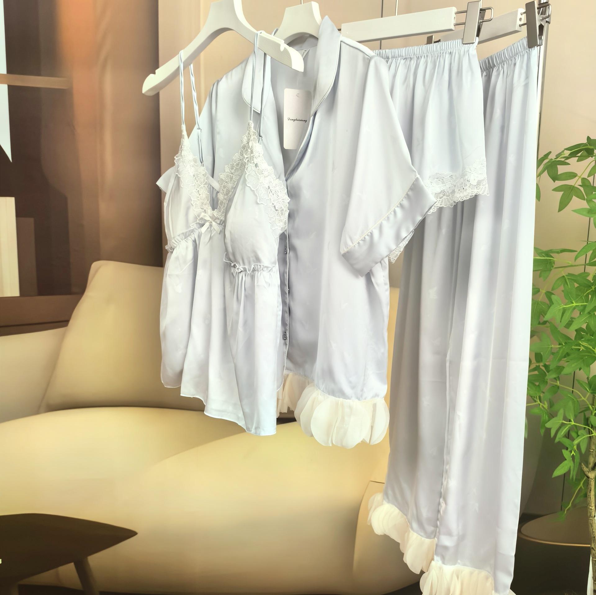 Blue embossed short-sleeved 4-piece set