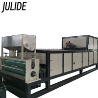 Machine automatique de fabrication de tapis de porte en PVC en forme de S avec impression et gaufrage
