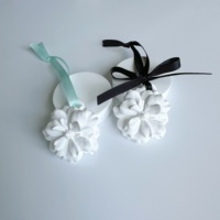 Pendentif en céramique poreuse avec logo personnalisé Cadeau essentiel parfumé Diffuseur de pierre céramique à air unique Diffuseur de pierre aromatique