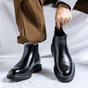 Bottes Chelsea pour hommes, chaussures en cuir à tige haute, style business, brogues décontractées, bottes courtes pour hommes - Product Image 2