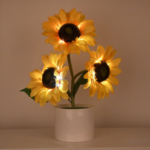 Piccolo Bouquet di Girasoli Artificiali in Vaso, Decorazione, Regalo Festivo, Luce Notturna, Lampada da Tavolo - Product Image 5