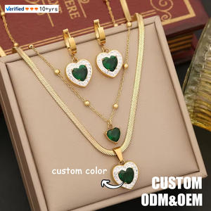Conjunto de Joyería de Moda Personalizada, Collar de Doble Capa con Corazón de Esmeralda, Aretes de Aro con Corazón de Acero Inoxidable de Lujo - Product Image 1