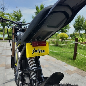 Motocicleta Eléctrica Todoterreno Surron Light Bee X de Alto Rendimiento, 8000w, 72V, <span class=keywords><strong>35</strong></span> AH, Motocicleta Todoterreno Eléctrica Surron Homologada para Carretera - Product Image 5
