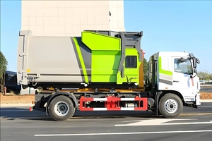 Hook Lift Body <strong>Multilift</strong> HOOK LIFT ASSEMBLY Mounted On Heavy Duty Trucks - Product Image 6