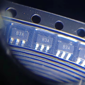 Saccoh ad8605 Chất lượng cao gốc linh kiện điện tử Nhà cung cấp ad8605artz - Product Image 1