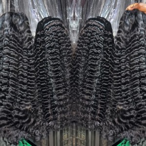 Perruque brésilienne bouclée à ondulations profondes avec dentelle frontale HD, densité 250%, 13x4, sans colle, en dentelle <span class=keywords><strong>suisse</strong></span>, noir naturel, vente en gros - Product Image 1