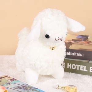 Peluche Personalizzato a Forma di Agnello, Morbido Pupazzo Animale Imbottito, Simpatico Agnello con Campanello, Giocattolo per Bambini, Regalo e Decorazione per la Casa - Product Image 1