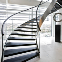Escaliers Courbes de Style Luxe avec Garde-Corps en Verre Trempé Escaliers Courbes de Style Minimaliste pour Bâtiments Résidentiels