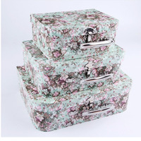 Vente en gros mini boîte-cadeau en carton de papier de maquillage portable personnalisée avec aimant boîte de rangement portable pour enfants