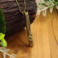 Collier pendentif tube griffe de dragon Norse Viking Jewelry Fantasy Statement Necklace Gold & Silver Tube Charm