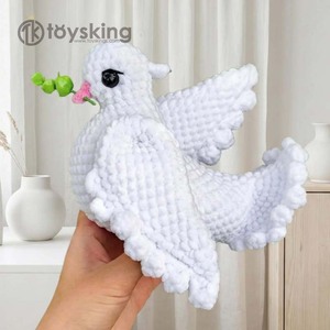 Bambola Uncinetto Colomba Bianca con Ramo d'Ulivo - Simbolo della Pace, Animale di Peluche Fatto a Mano, Regalo per Battesimo e Decorazione Murale per Cameretta - Product Image 6
