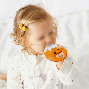 Lot de hochets et anneaux de dentition en silicone souple pour bébés, jouets sensoriels d'apprentissage, cadeaux pour bébés - Product Image 2
