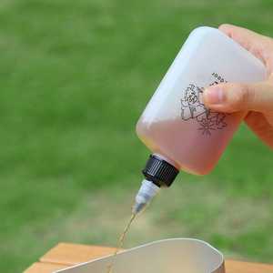 ขวดน้ำมันพลาสติกพกพาสำหรับใช้งานกลางแจ้ง ขนาด 120 มล. ขวดซอสแบบบีบสำหรับเดินทาง สีขาว ขวดใส่เครื่องปรุงรสแบบหมุน - Product Image 5