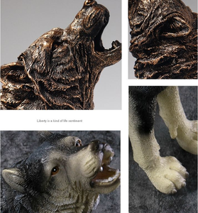 Lupo ululante nero personalizzato - Statuetta di fauna selvatica per l'arredamento della casa - Product Image 4