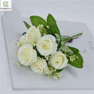 <span class=keywords><strong>Bouquet</strong></span> <span class=keywords><strong>de</strong></span> roses en soie artificielle à 6 têtes Offre Spéciale en <span class=keywords><strong>blanc</strong></span> rose <span class=keywords><strong>bleu</strong></span> pour mariage Noël Graduation Halloween Bouquets <span class=keywords><strong>de</strong></span> <span class=keywords><strong>mariée</strong></span> - Product Image 3