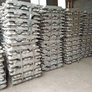 Lingote de Aluminio de Alta Pureza 99.9% para Fundición Industrial, Materiales Conductivos, Extrusión y Producción por Laminación - Product Image 1