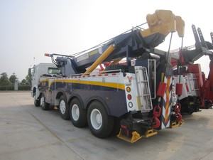 Camion de remorquage intégré Howo à 5 essieux pour le sauvetage routier d'urgence - Product Image 2