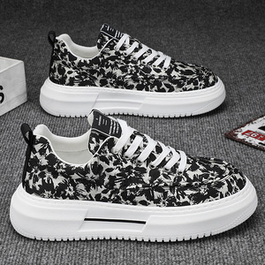 Chaussures de sport pour hommes, version coréenne, polyvalentes, antidérapantes, à semelle épaisse, tendance, décontractées et polyvalentes. - Product Image 1