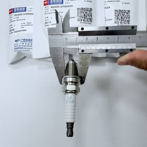 Bujía Original 7U-4D M2A00-3705002 para Motor Yuchai Nacional IV CNG/LNG de Camión Pesado - Product Image 5