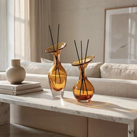 Diffuseur de parfum numérique à diffusion forte couleur ambre avec bouteilles et bâtonnets de luxe pour la maison