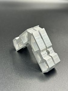 Attrezzatura per la Produzione di Staffe Angolari in Lega di Alluminio, Controllata da PLC e Servoazionamento - Product Image 2