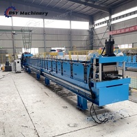 Machine de profilage à froid sur mesure pour profilés en acier de différentes formes, avec contrôle PLC importé et pompe à engrenages pour toitures