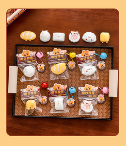 ตุ๊กตาขนมปังนุ่มนิ่ม ของเล่นบีบคลายเครียด ของเล่นจำลองอาหาร บีบแล้วคืนรูปช้าๆ ของขวัญสร้างสรรค์ ระบายอารมณ์ ขายส่ง - Product Image 5