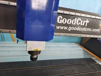 Vente flash : Machine CNC 3 axes 1325 de haute qualité pour le bois, le MDF, l'acrylique, avec contrôle NC Studio DSP Mach3 et moteur servo