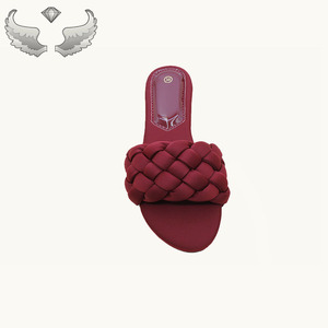 High-quality <b>Summer</b> New Design Outdoor Comfortable Wholesale Lightweight Women's Sandals and <b>slippers</b> - Product Image 5