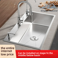 Fregadero de Cocina Minimalista Wayon de Acero Inoxidable Cepillado con Grifo Extraíble de Arco Alto
