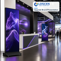Display LED Digitale Commerciale con Risoluzione 8K, Impermeabile IP65, Luminosità 4500cd per Promozione del Marchio su Più Schermi