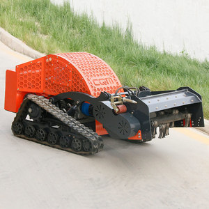 Tondeuse à gazon diesel télécommandée CCM, à fléaux, de qualité industrielle, sur chenilles, pour le désherbage et le défrichement des pentes - Product Image 2