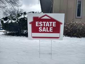 Panneau publicitaire double face en plastique écologique, résistant aux UV et imperméable, imprimé sur mesure pour l'immobilier et les soirées cinéma en plein air - Product Image 5