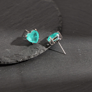 <span class=keywords><strong>Orecchini</strong></span> a cuore da 10 mm con tormalina Paraiba e smeraldo, squisiti, <span class=keywords><strong>per</strong></span> donna, gioielli <span class=keywords><strong>per</strong></span> piercing al trago, regalo di Natale - Product Image 3