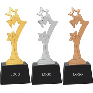 Trofeo metálico corporativo personalizado con espacio de grabado premium para marca personalizada. - Product Image 1