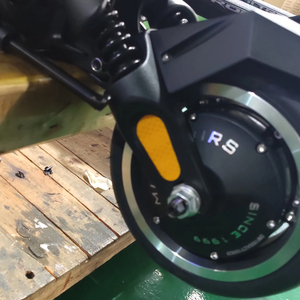 Minimotors <span class=keywords><strong>Dualtron</strong></span> <span class=keywords><strong>MINI</strong></span> Moteur arrière avec pneu 52V Moteur d'usine d'origine avec pièces de pneu Pièces de rechange pour scooter électrique - Product Image 2