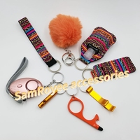Set de Regalo de Llavero de Autodefensa 8 en 1 para Mujer con Correa de Muñeca, Bola de Pompón, Abrebotellas, Silbato y Soporte EDC