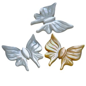 Colgante tallado de concha de mariposa blanca natural de aguas profundas de 30 mm, madreperla para la fabricación de collares y joyería - Product Image 5