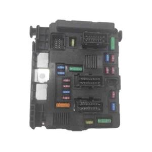 Boite à fusibles de haute qualité <span class=keywords><strong>pour</strong></span> <span class=keywords><strong>Peugeot</strong></span>, <span class=keywords><strong>206</strong></span> OEM 9650618280, produit chinois, offre spéciale, livraison gratuite - Product Image 3