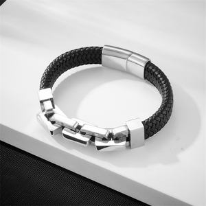 Bijoux de créateur de mode de haute qualité en gros, chaîne en acier inoxydable, bracelets en cuir véritable - Product Image 3