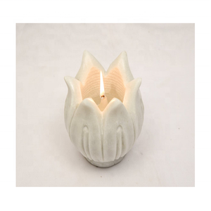 เชิงเทียนโลหะรูปทรงดอกไม้ทำด้วยมือเชิงเทียนขนาดพิเศษสไตล์วินเทจหรูหราราคาดีที่สุดสำหรับตกแต่งบ้านอีสเตอร์ - Product Image 1