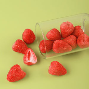 Fraises lyophilisées, fruits confits, collations saines au goût sucré-acide, fruits secs naturels sous vide - Product Image 3