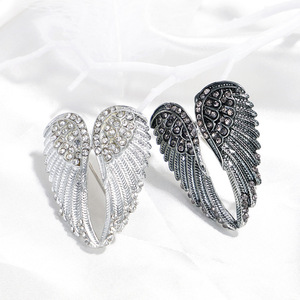 Broche de ala de Ángel de cristal de aleación, joyería de moda para mujeres y hombres para fiestas y bodas, tecnología de chapado - Product Image 1