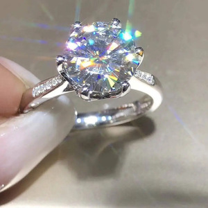 Anello classico a sei punte con zirconi, elegante anello di fidanzamento e matrimonio, gioiello di moda per coppia, accessorio regalo. - Product Image 2